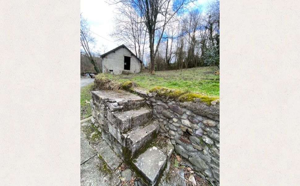 Charming property in mountain village 25 minutes from the ski slopes